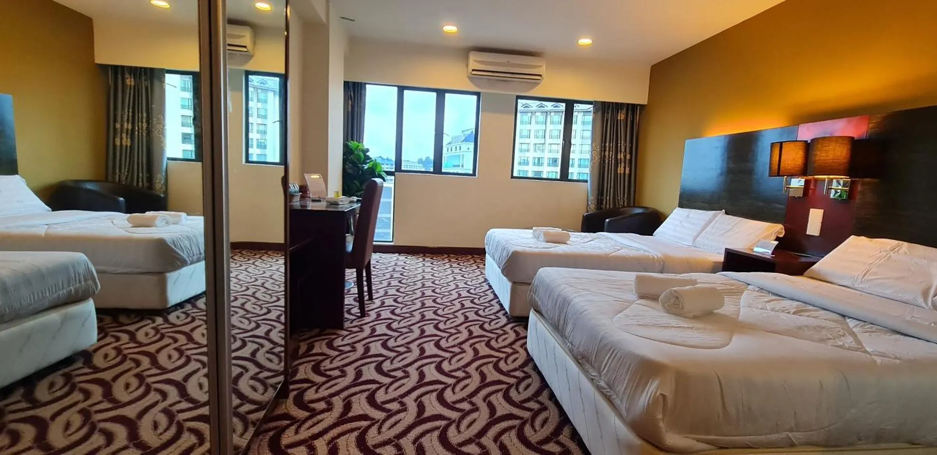 Ξενοδοχείο με διαμερίσματα Bv1 Studio Kk City Centre With Pool Near Imago Κότα Κιναμπαλού